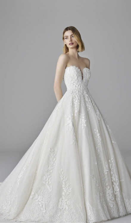 Pronovias